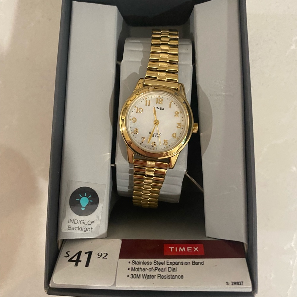 New in box women’s times mother of pearl dial